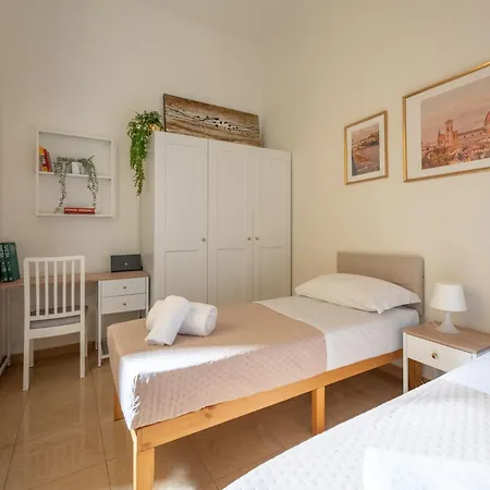 Keys Of Italy - Monaco 9 - 2 Bedrooms Flat Nearby The Train Station *