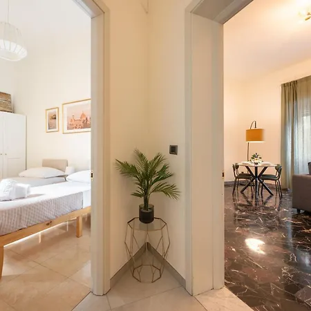 Keys Of Italy - Monaco 9 - 2 Bedrooms Flat Nearby The Train Station *