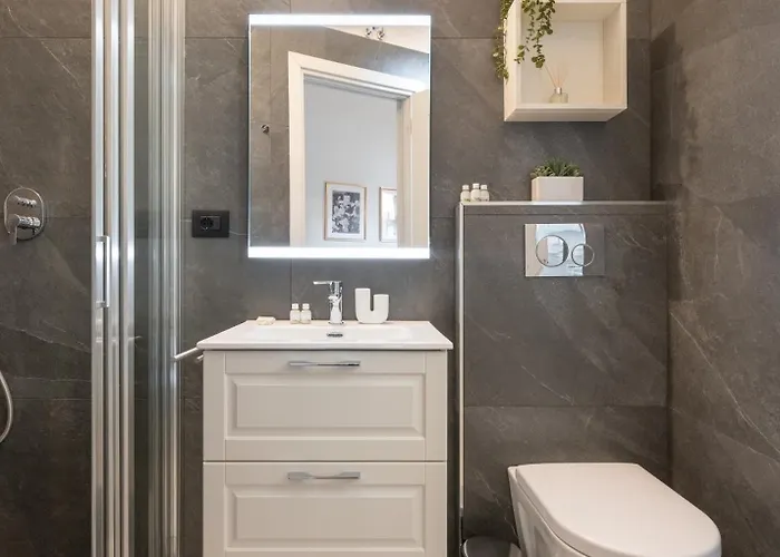 Keys Of Italy - Monaco 9 - 2 Bedrooms Flat Nearby The Train Station Апартаменты *